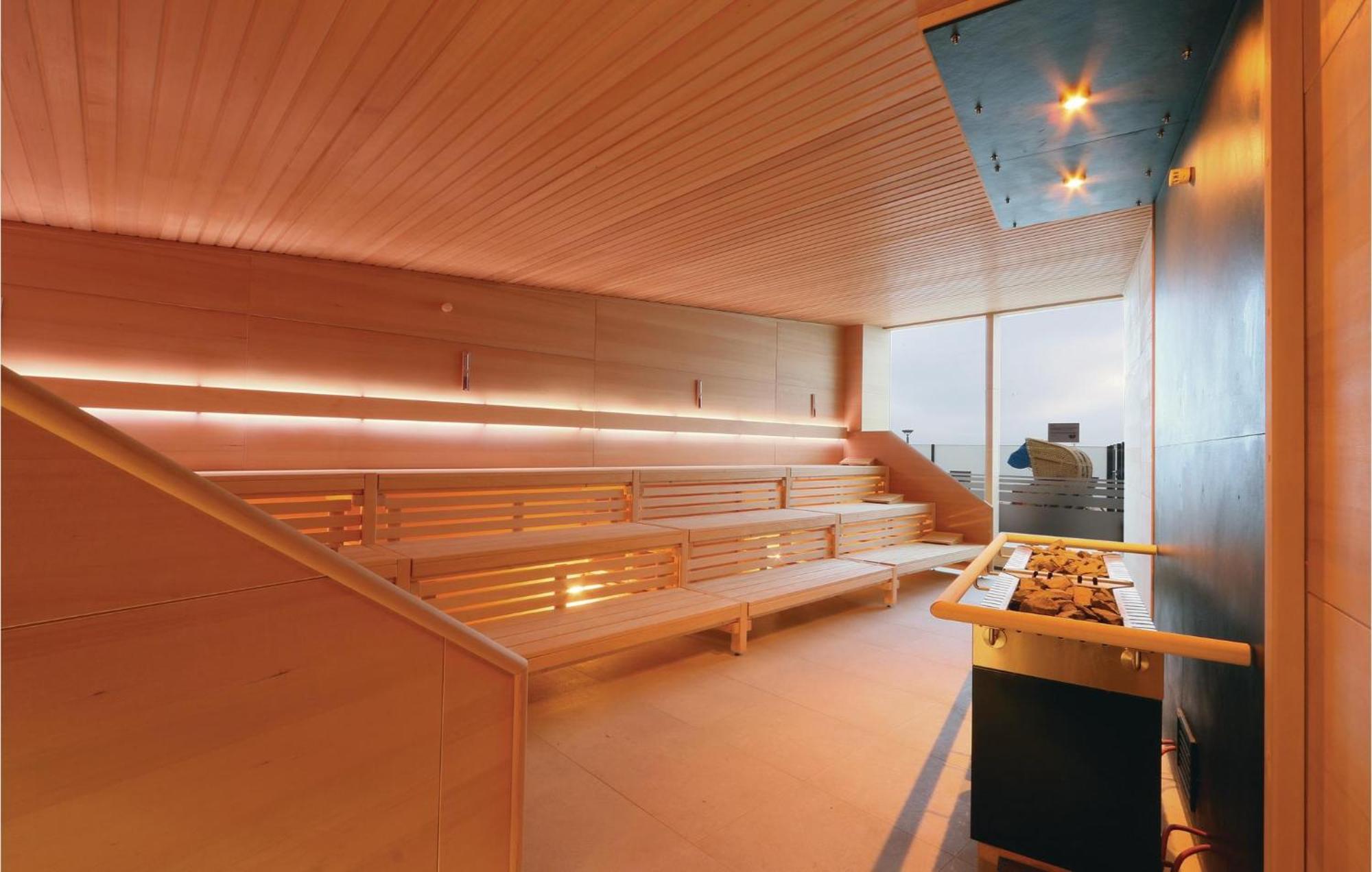 Lovely Apartment In Luebeck Travemuende With Sauna Extérieur photo